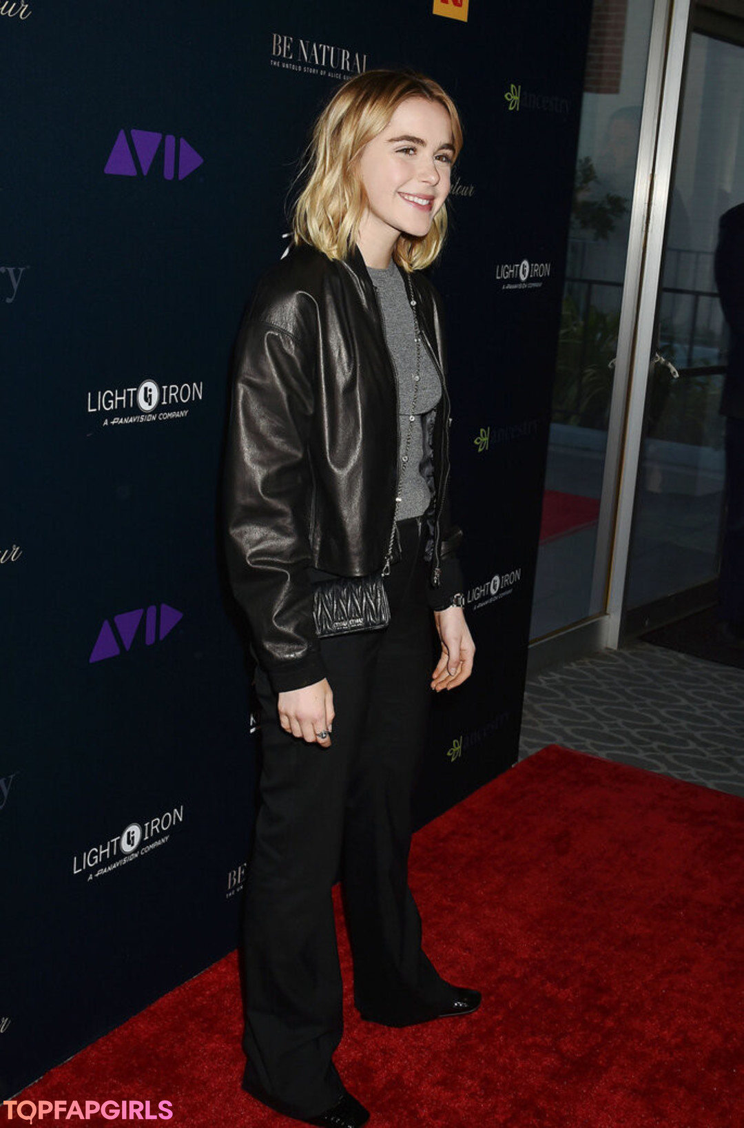 Photo nue de fuite OnlyFans de Kiernan Shipka #1221