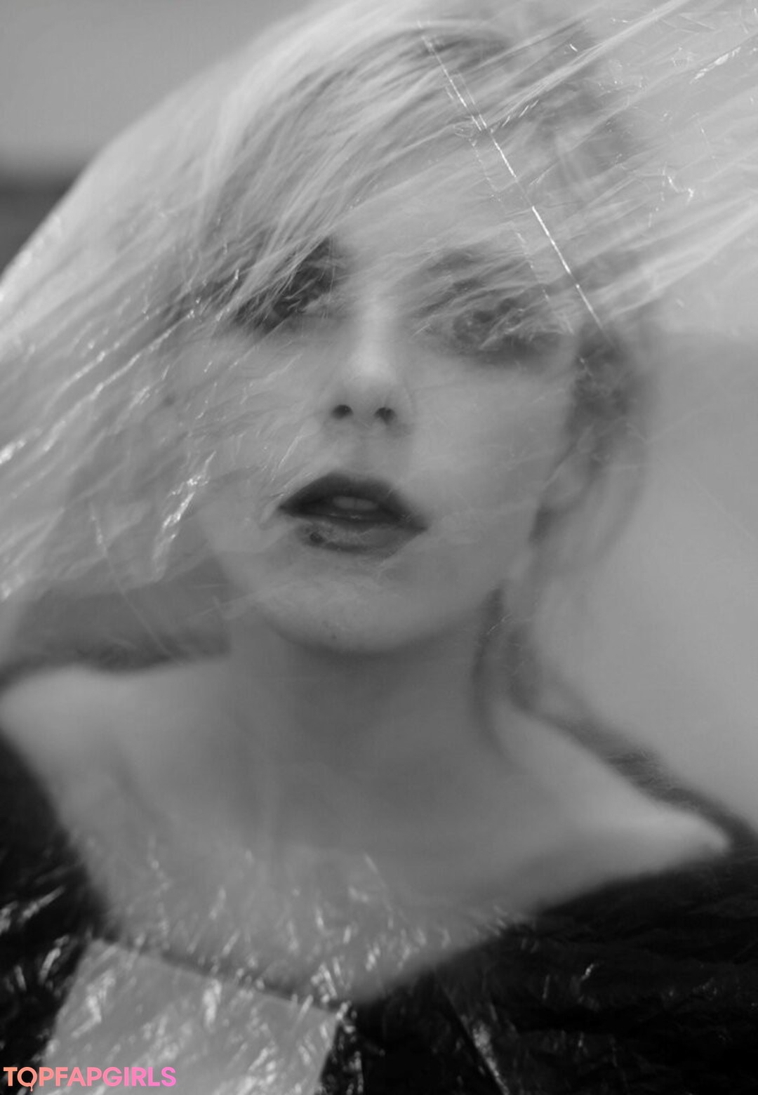 Photo nue de fuite OnlyFans de Kiernan Shipka #1502
