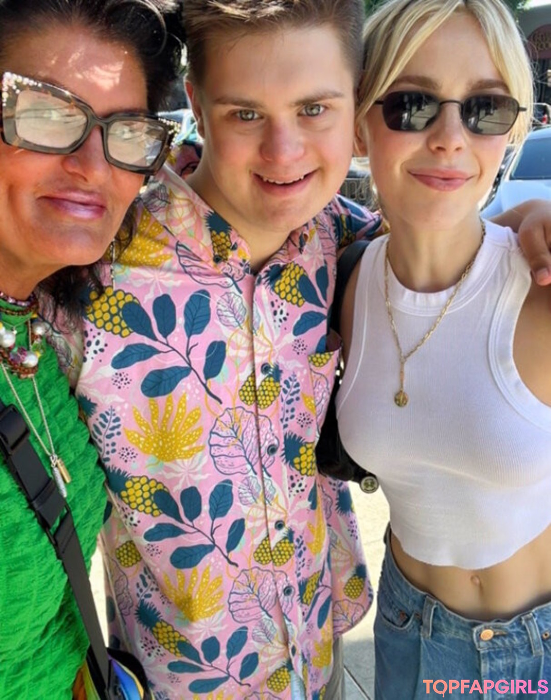 Photo nue de fuite OnlyFans de Kiernan Shipka #1530