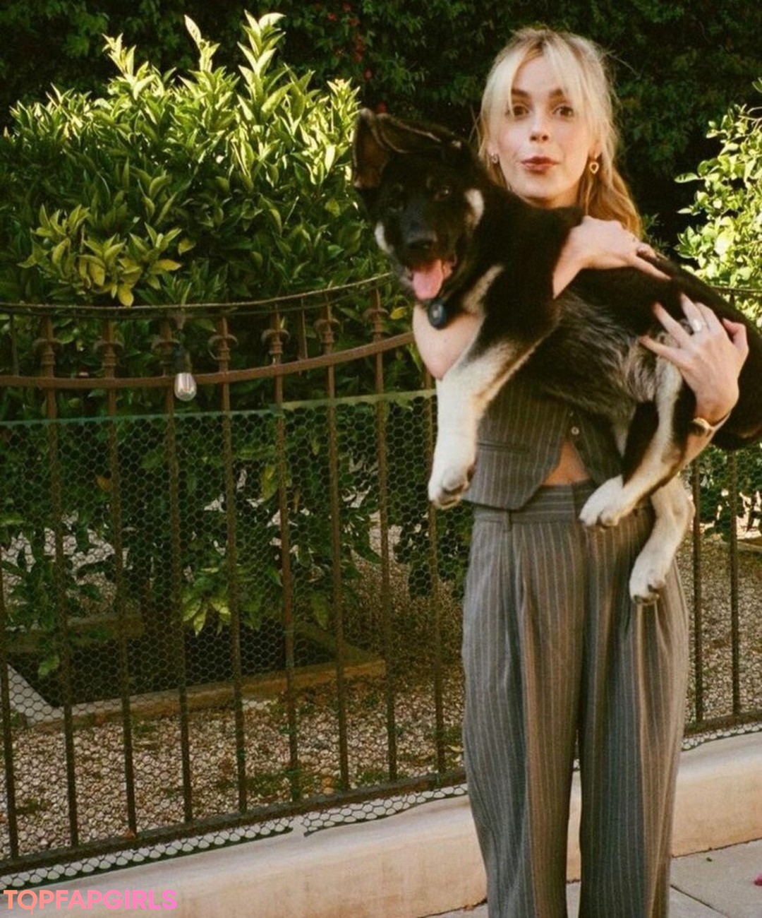 Photo nue de fuite OnlyFans de Kiernan Shipka #1536