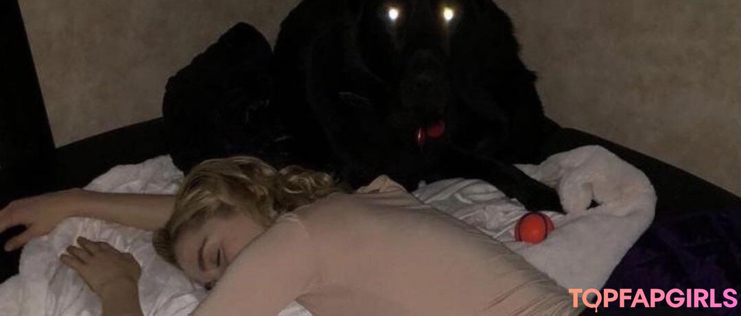 Photo nue de fuite OnlyFans de Kiernan Shipka #1553