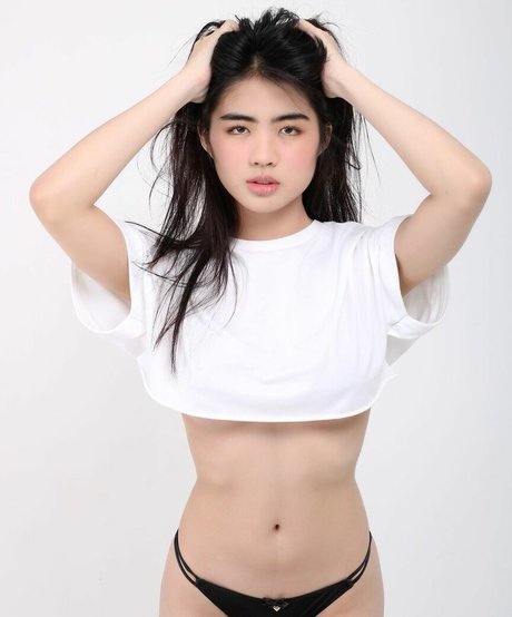 Photo nue de fuite OnlyFans de Azi Acosta