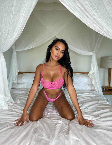 Sexy_petite_asian_girl