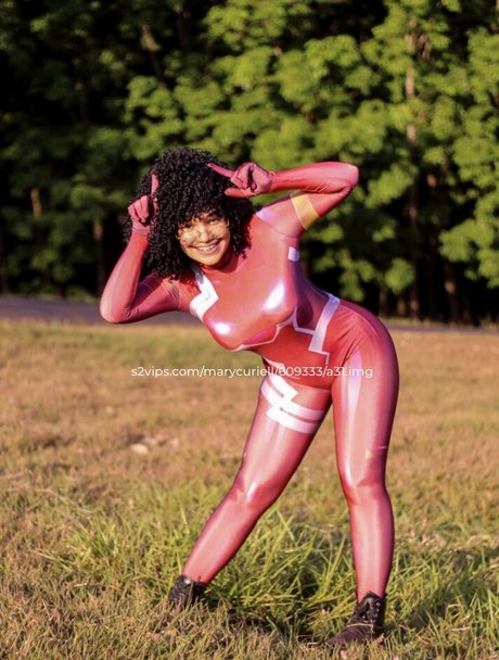 Photo nue de fuite OnlyFans de Marycuriell