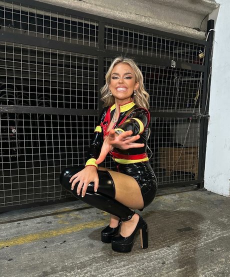 Tallia Storm