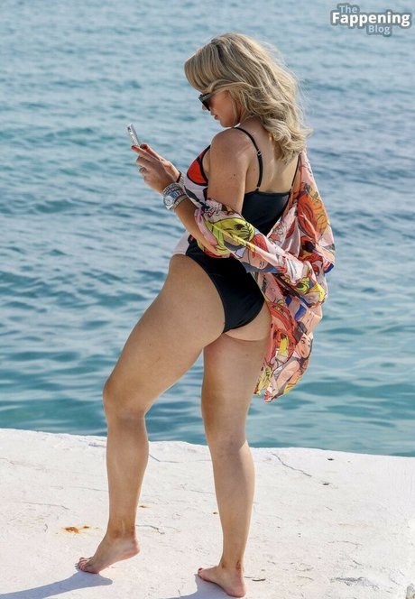 Tallia Storm