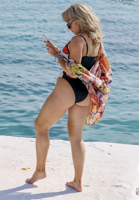 Tallia Storm