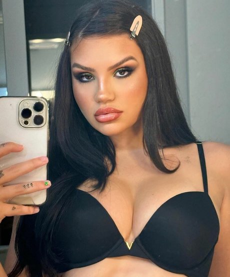 Vivi Wanderley