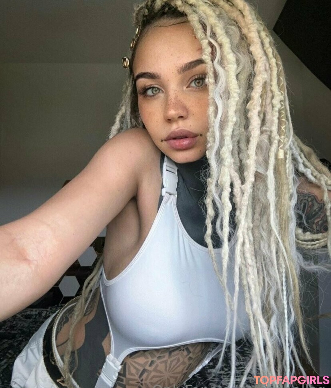 Photo nue de fuite OnlyFans de Fishball Suicide #1964