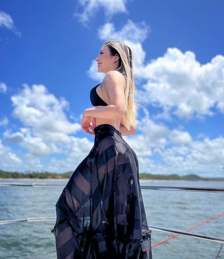 Photo nue de fuite OnlyFans de Carolina Paiva