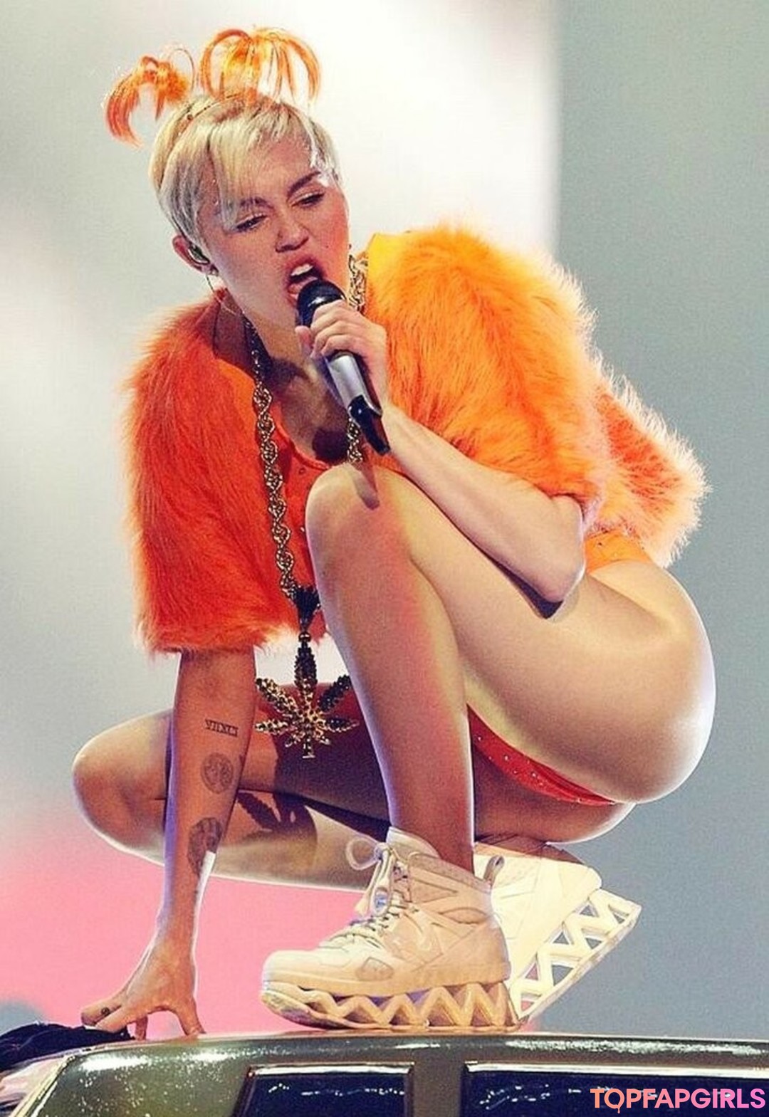 Photo nue de fuite OnlyFans de Miley Cyrus #1043