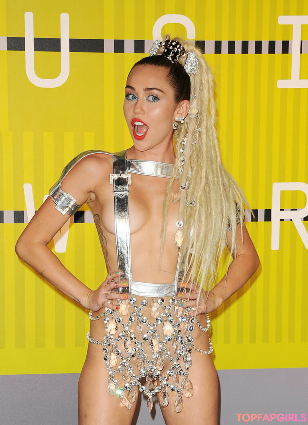 Photo nue de fuite OnlyFans de Miley Cyrus #1182