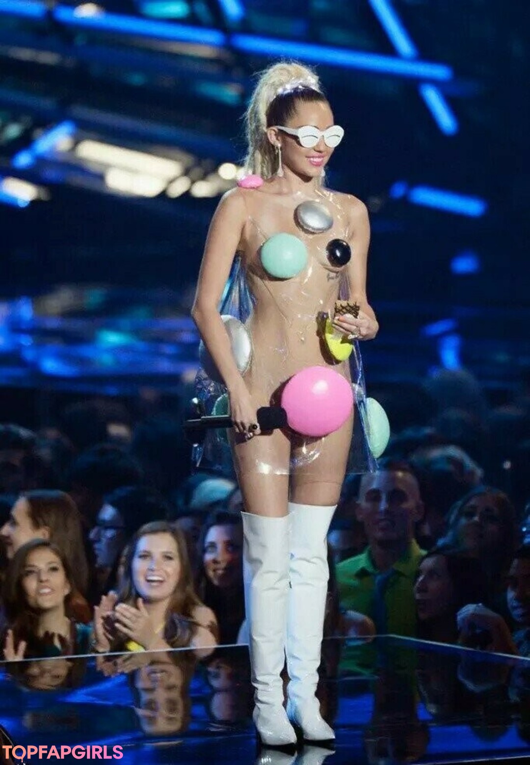 Photo nue de fuite OnlyFans de Miley Cyrus #1218