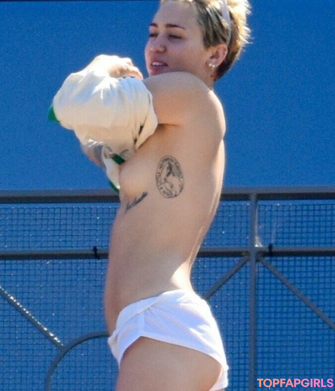 Photo nue de fuite OnlyFans de Miley Cyrus #1366