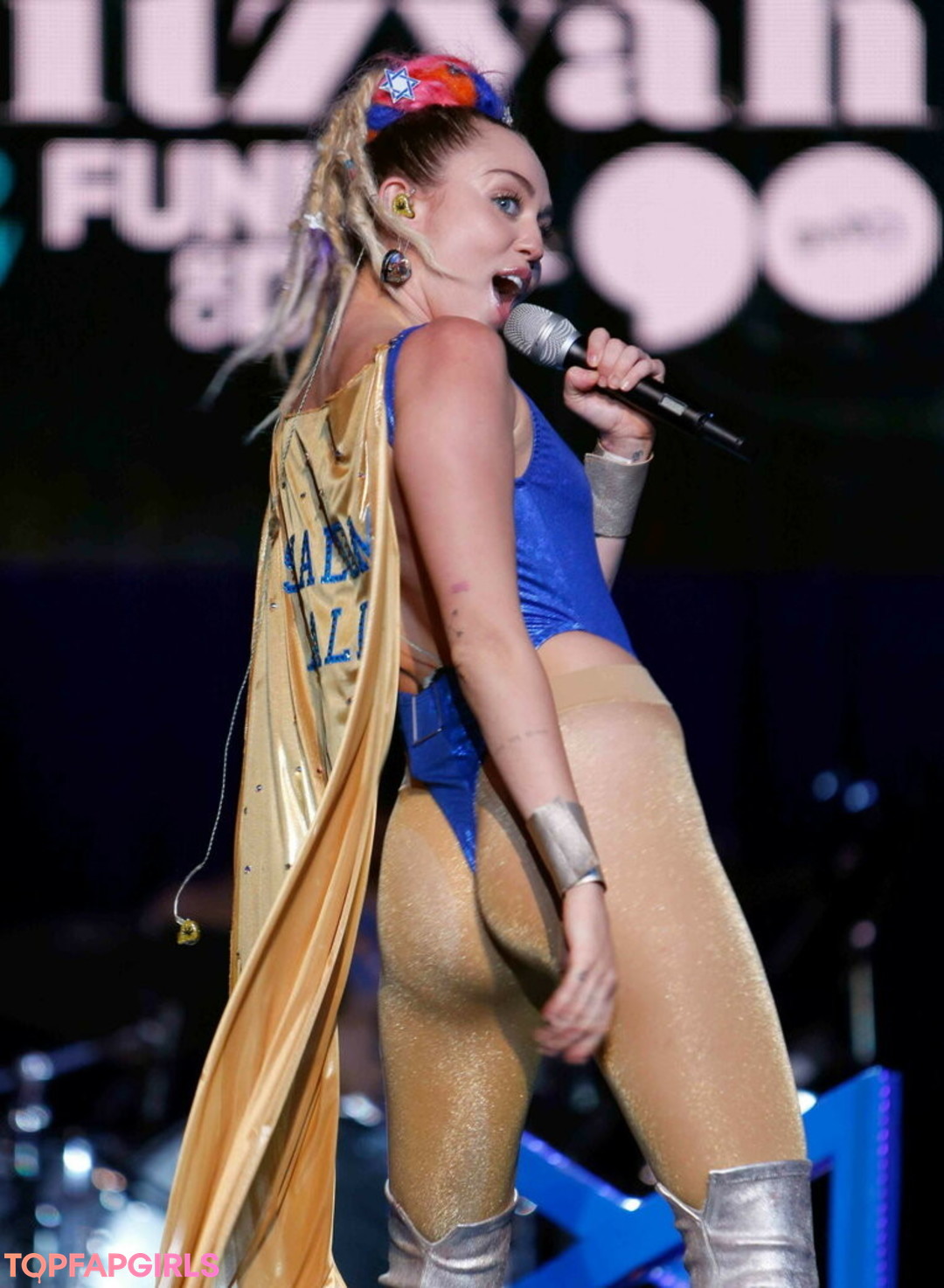 Photo nue de fuite OnlyFans de Miley Cyrus #1368