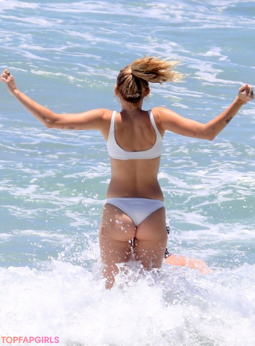 Photo nue de fuite OnlyFans de Miley Cyrus #1572