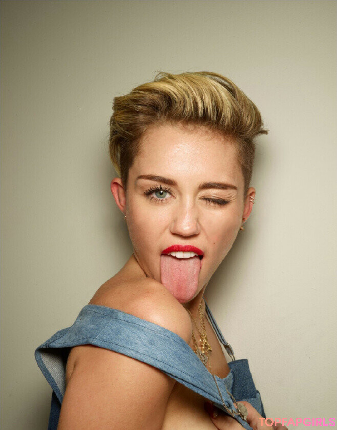 Photo nue de fuite OnlyFans de Miley Cyrus #1627