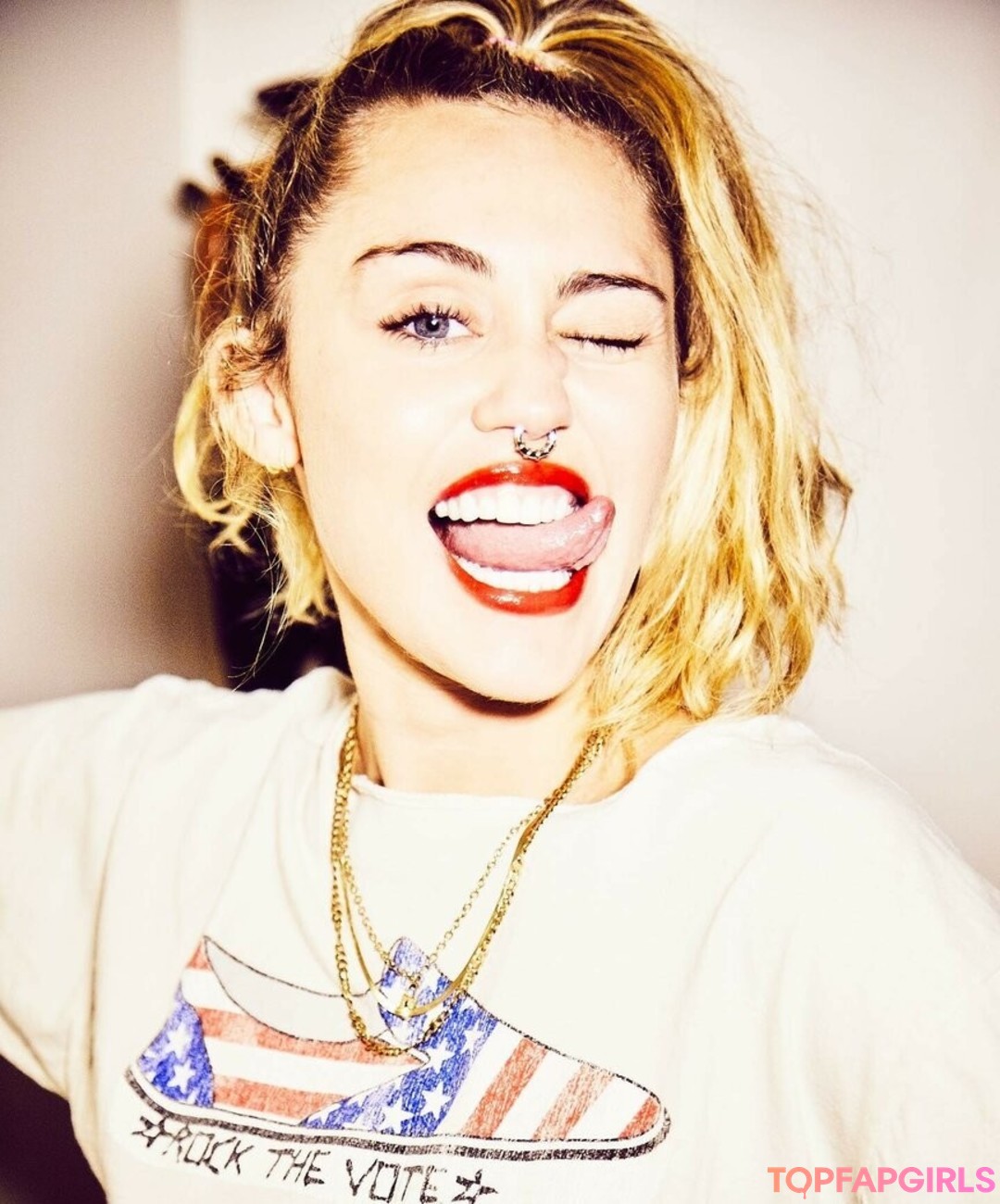 Photo nue de fuite OnlyFans de Miley Cyrus #1678