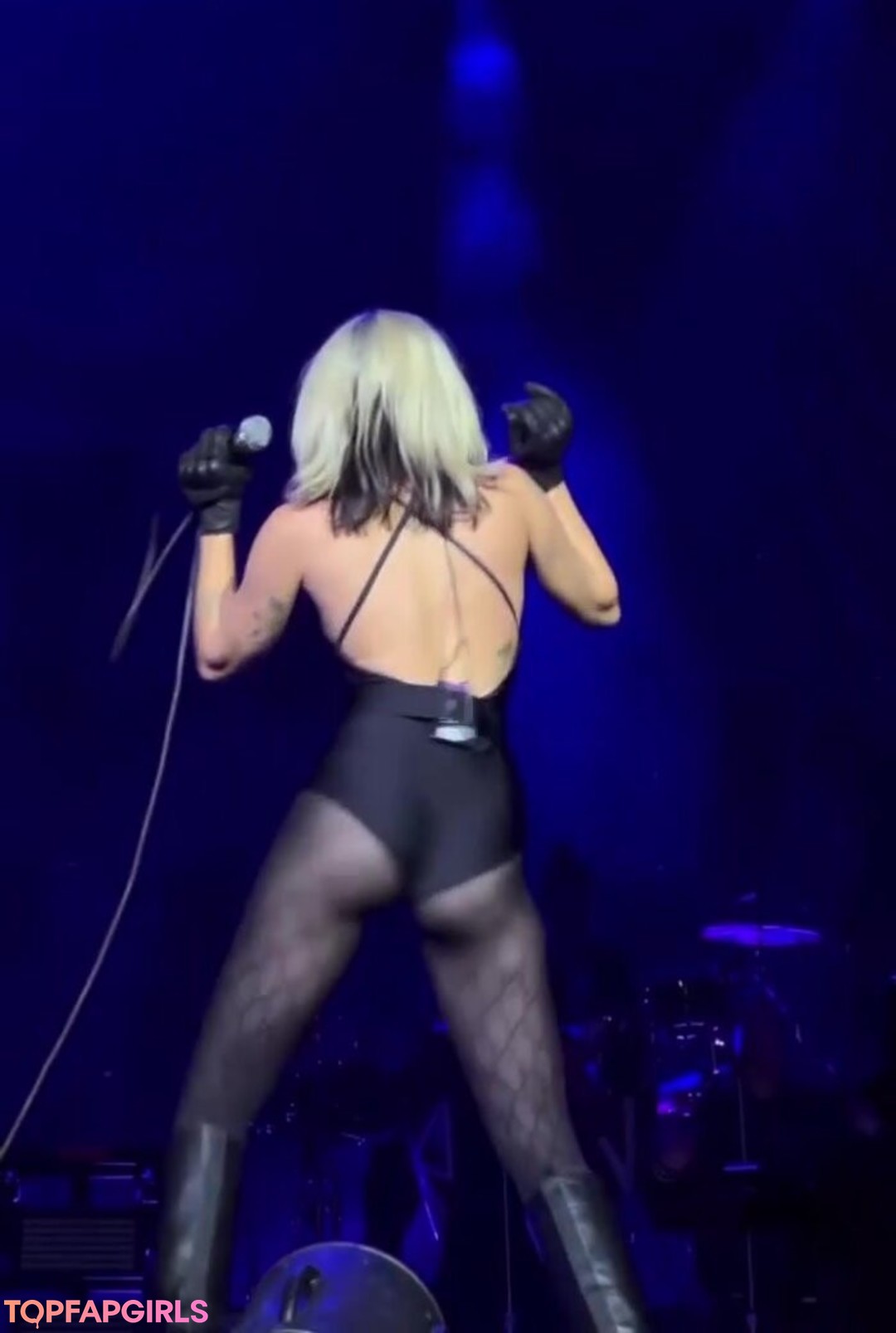 Photo nue de fuite OnlyFans de Miley Cyrus #1831