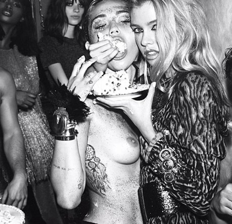 Photo nue de fuite OnlyFans de Miley Cyrus