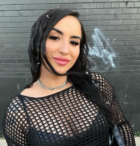 Yourfutureexwifey