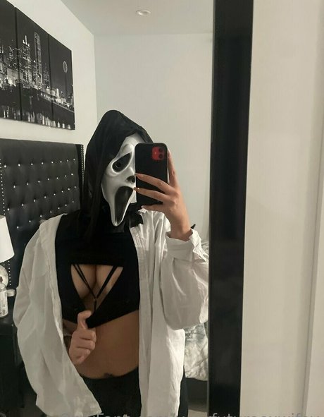 Yourfutureexwifey