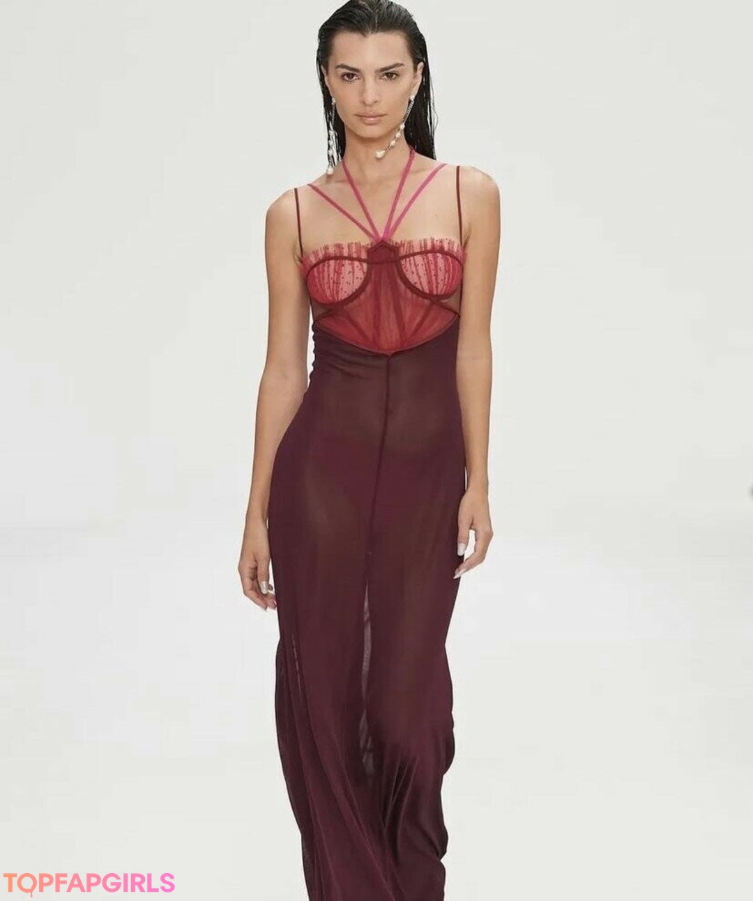 Photo nue de fuite OnlyFans de Emily Ratajkowski #1046