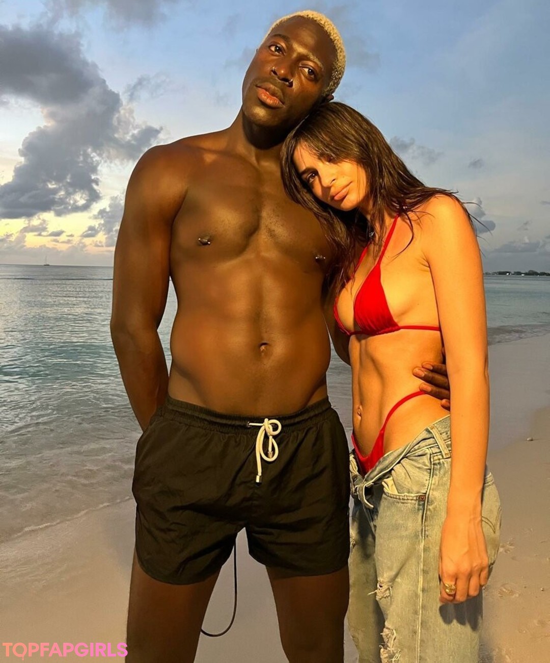 Photo nue de fuite OnlyFans de Emily Ratajkowski #1220