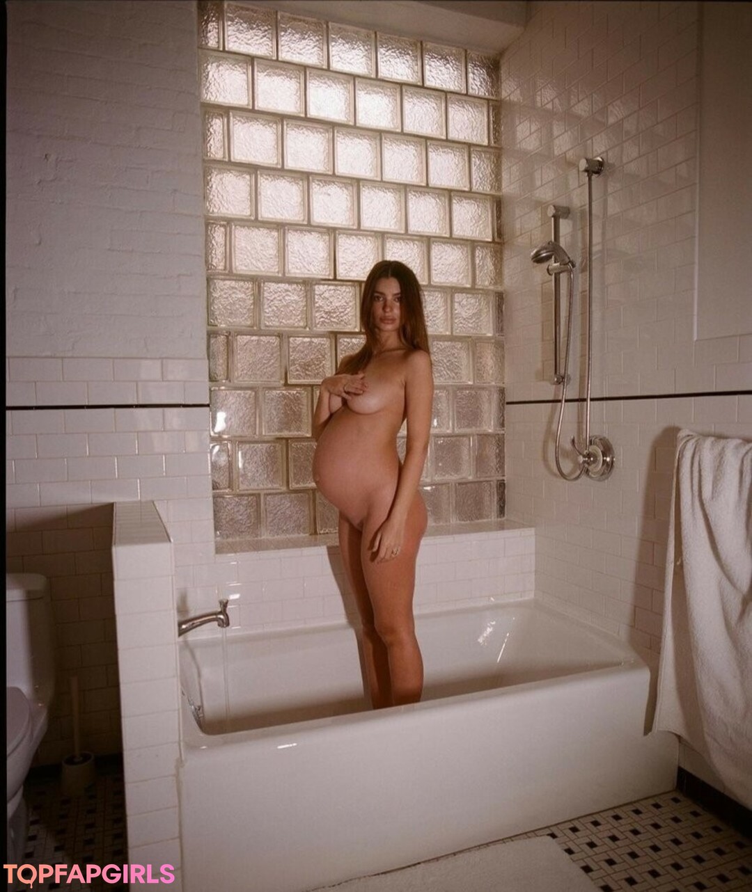Photo nue de fuite OnlyFans de Emily Ratajkowski #1650