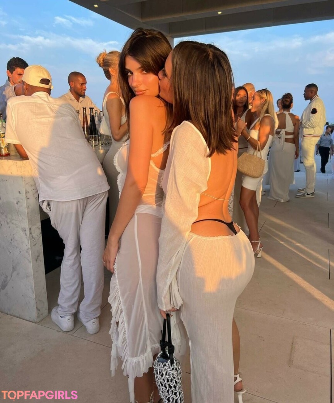 Photo nue de fuite OnlyFans de Emily Ratajkowski #1871
