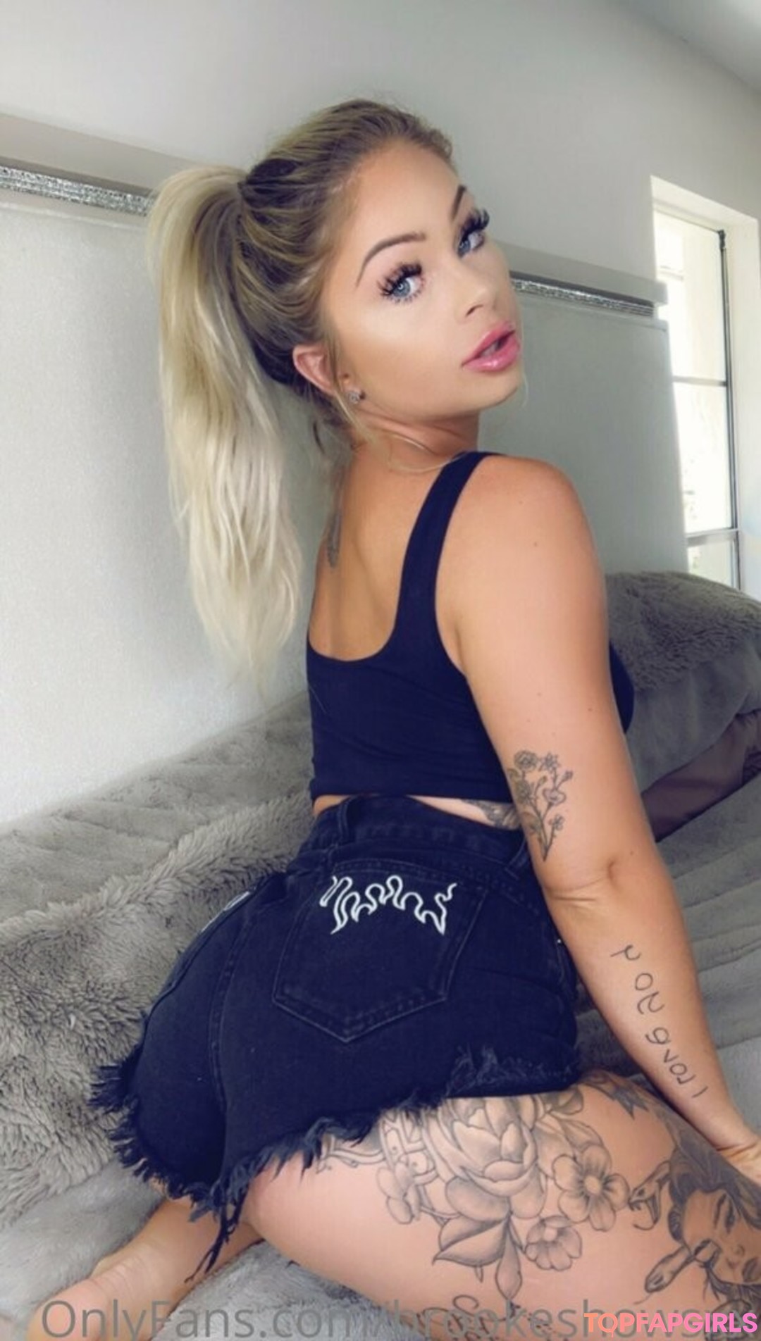 Photo nue de fuite OnlyFans de Brookeshowsxx #1592