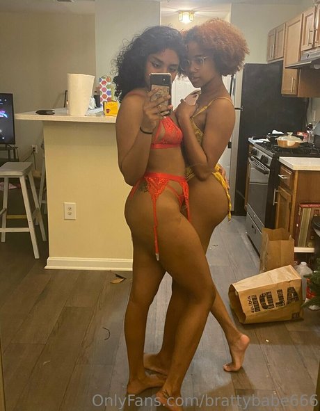 Photo nue de fuite OnlyFans de Brattybabe666