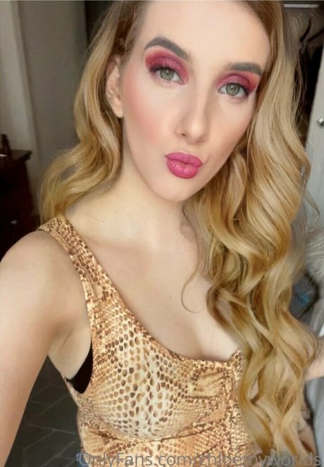 Photo nue de fuite OnlyFans de Anniechloesworld