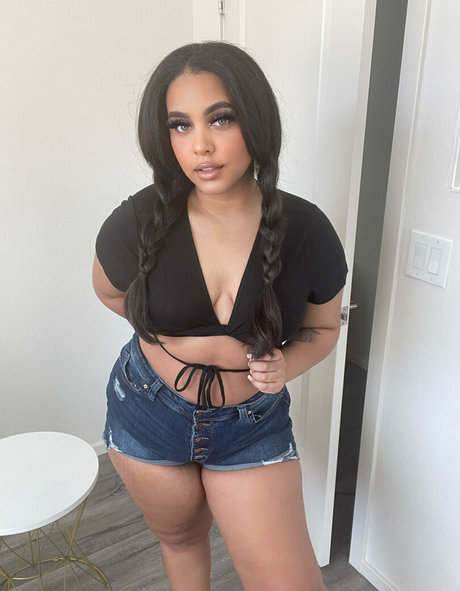 Photo nue de fuite OnlyFans de Livinwithloren