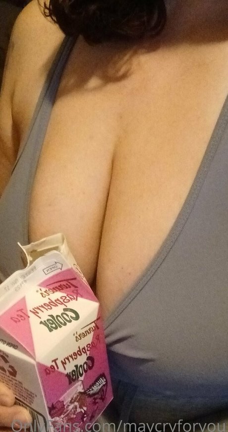 Photo nue de fuite OnlyFans de Maycryforyou