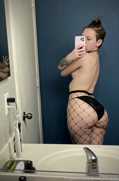 Jaymee_pineapple