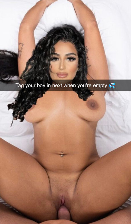 Photo nue de fuite OnlyFans de Spicyymimi