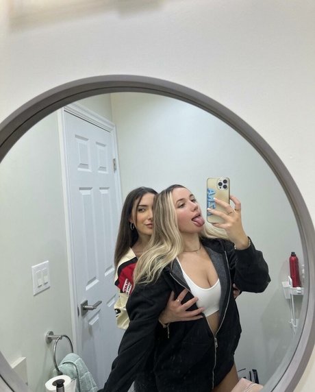 Photo nue de fuite OnlyFans de Nadia Amine