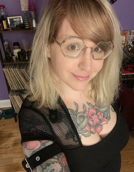Photo nue de fuite OnlyFans de Pushinguproses