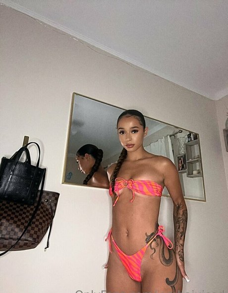 Photo nue de fuite OnlyFans de Jambajuiced