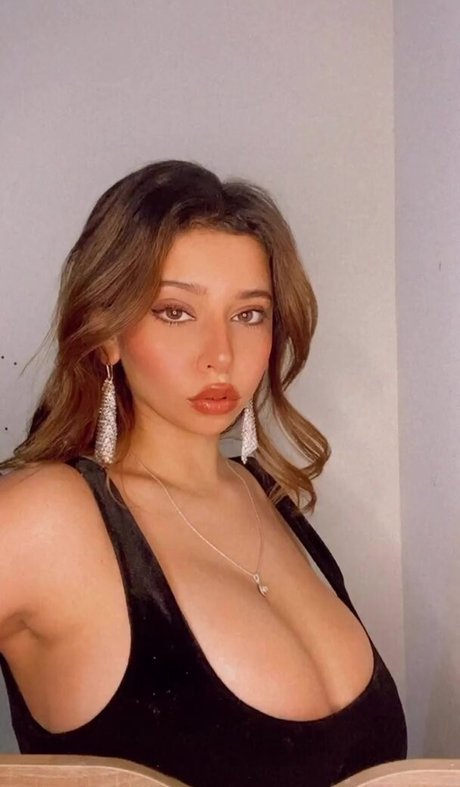 Coral Sharon