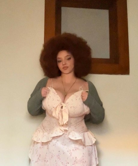 Photo nue de fuite OnlyFans de Nikkie Ginger