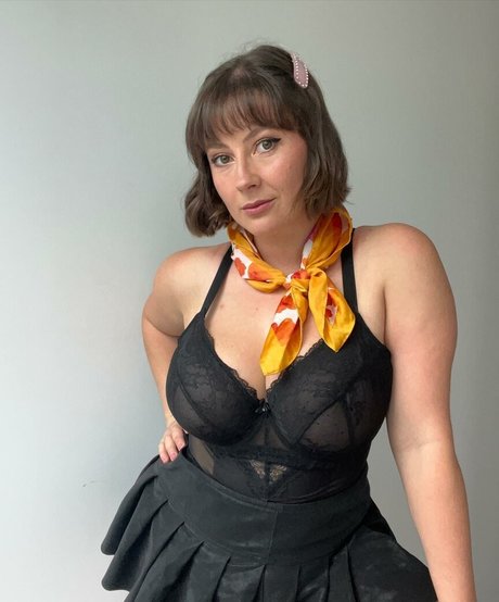 Photo nue de fuite OnlyFans de Bel Larcombe