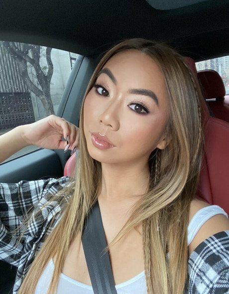 Photo nue de fuite OnlyFans de Vmynguyen