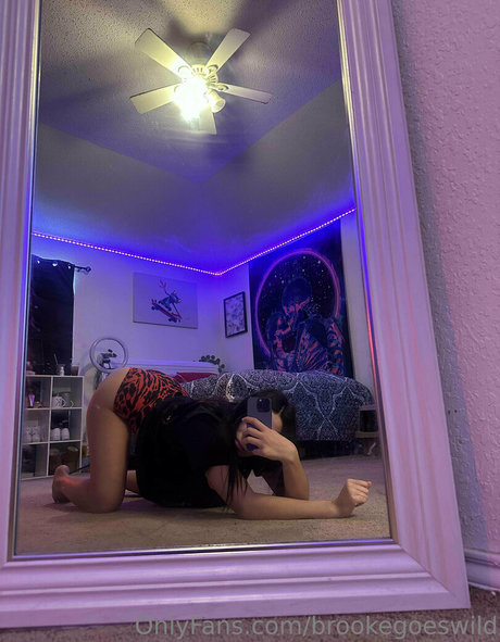 Photo nue de fuite OnlyFans de Brookegoeswild