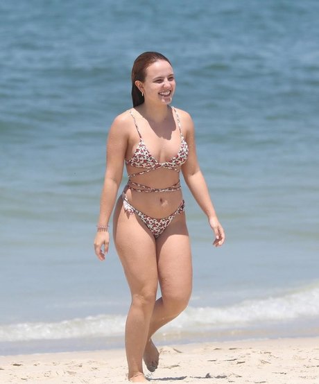 Larissa Manoela