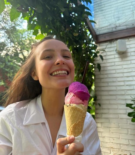 Larissa Manoela