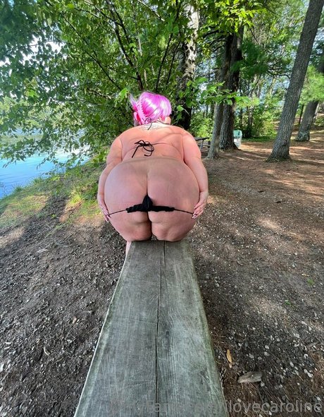 Photo nue de fuite OnlyFans de Ilovecaroline
