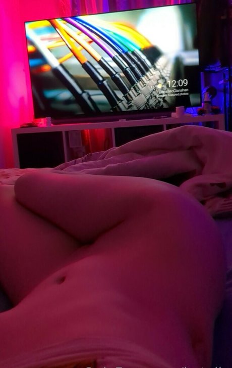 Photo nue de fuite OnlyFans de Hatalie