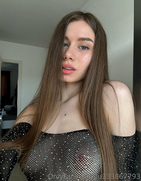 Photo nue de fuite OnlyFans de Sweettettyvip